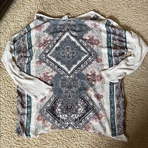 Blu PepperPatterned Long Sleeve Women's Top